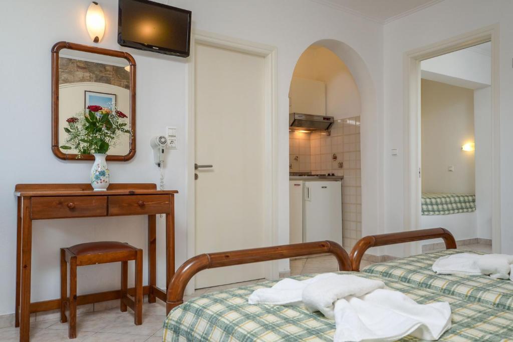 Polemis Studios & Apartments Agia Anna  Quarto foto